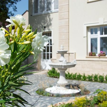 Villa Fontana Balatonfured Exterior photo