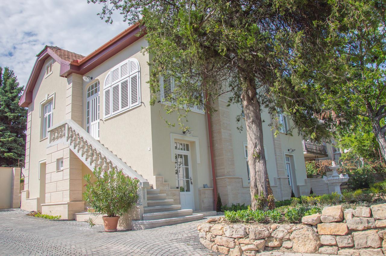 Villa Fontana Balatonfured Exterior photo